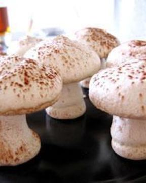 Грибочки из безе