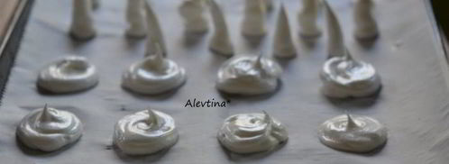 украшения из безе с шоколадом. Шаг 3