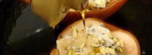 груша, запеченная с сыром и розмарином. Шаг 4