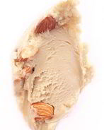 Мороженое с халвой и миндалем