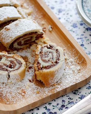 Рулет с халвой