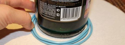 елка из шампанского и конфет. Шаг 15