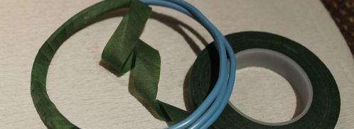 елка из шампанского и конфет. Шаг 16