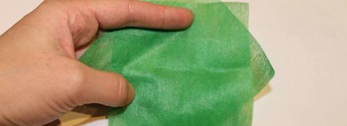 елка из шампанского и конфет. Шаг 20