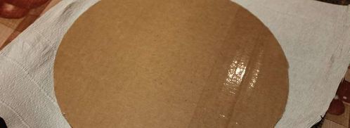 елка из шампанского и конфет. Шаг 7