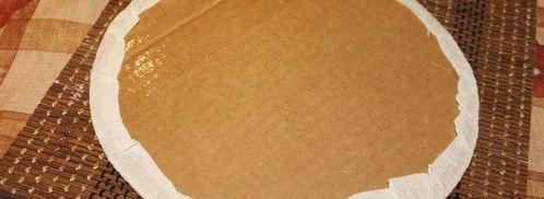 елка из шампанского и конфет. Шаг 11