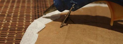 елка из шампанского и конфет. Шаг 12