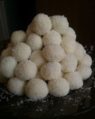 Кокосовые конфеты с изюмом