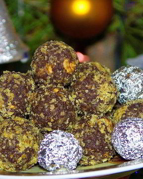 Конфеты шоколадные с грецкими орехами и миндальным ликером