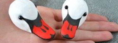 лебеди из конфет. Шаг 5