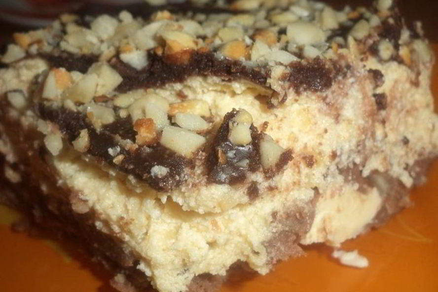 Рецепт арахисового десерта с карамельным кремом и шоколадной глазурью без выпечки