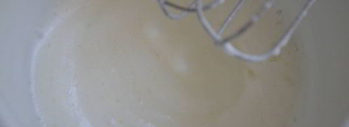 бисквитный рулет с лососевым кремом. Шаг 3