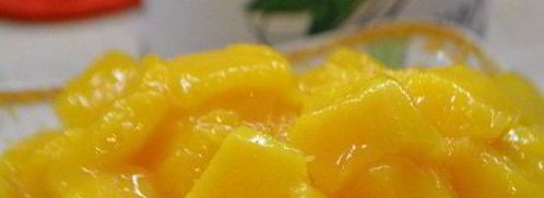 бисквитный рулет с манго и сметанным кремом. Шаг 7