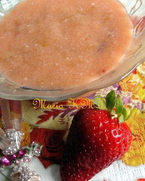 Клубнично-ревеневое фламмери — десертный крем