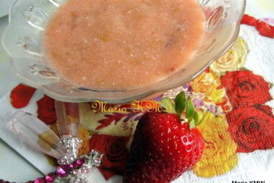 Рецепт клубнично-ревеневого фламмери — десертного крема