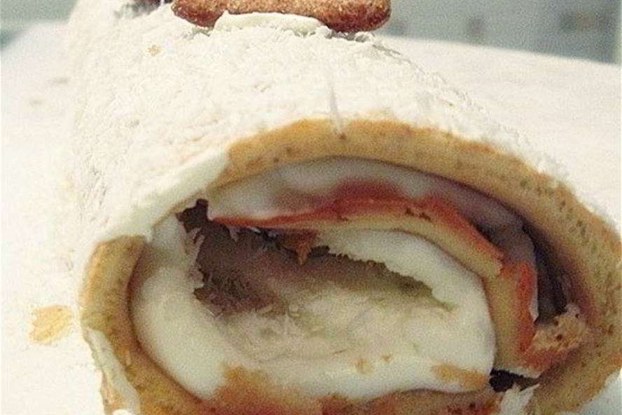 Рецепт миндального рулета с кремом