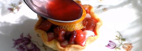 песочные корзинки с кремом и ягодами. Шаг 11