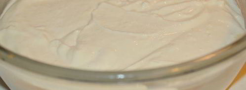 запеченный крем из ряженки с сочной начинкой и под штрейзелем. Шаг 4