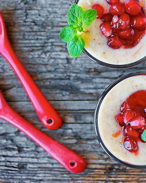 Рисовый пудинг с гранатовым мармеладом