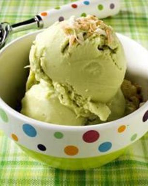 Мороженое из кокоса и авокадо