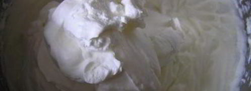 торт-мороженое с безе и красными ягодами. Шаг 16