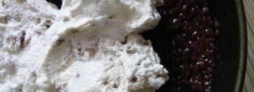 торт-мороженое с безе и красными ягодами. Шаг 21