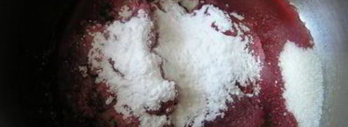 торт-мороженое с безе и красными ягодами. Шаг 4