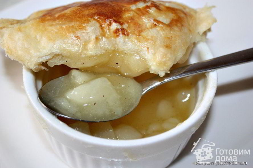 Рецепт грушевого мусса запеченного под слоеным тестом