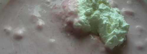 йогуртово-клубничный мусс с киви. Шаг 7