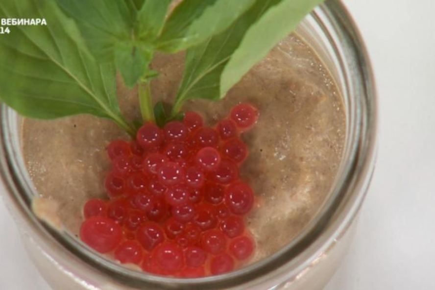 Рецепт мусса из куриной печенки с икрой из морса