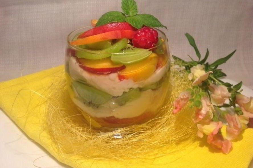 Рецепт творожного мусса с персиками и киви