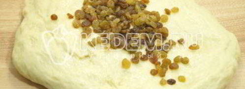 кулич с изюмом. Шаг 6