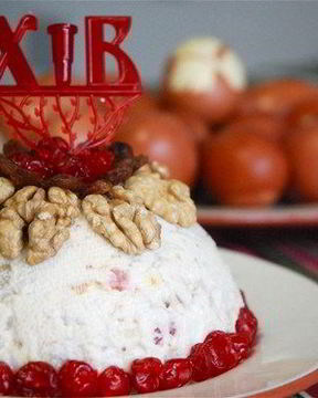 Пасха с медом и цукатами