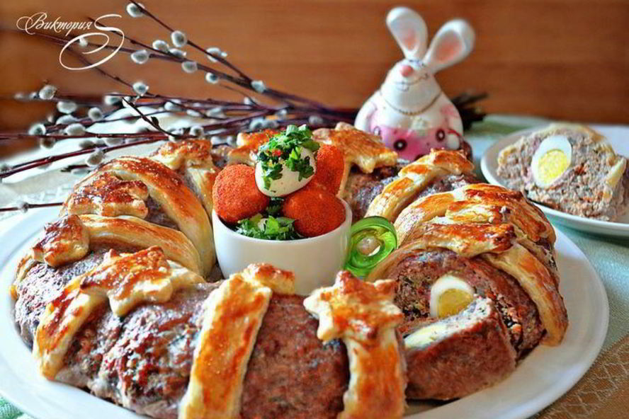 Рецепт пасхального мясного кольца с перепелиными яйцами по-польски