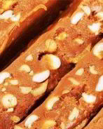 Молочный щербет с орехами и какао