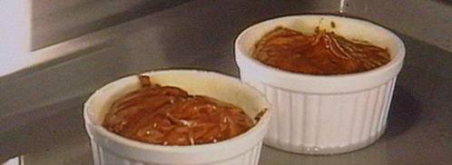 шоколадное суфле под кофейным сабайоном с пряным кумкватом. Шаг 6