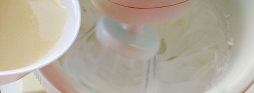 бисквит с вишней и зефирным кремом. Шаг 6