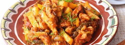 азу из индейки на сковороде. Шаг 14