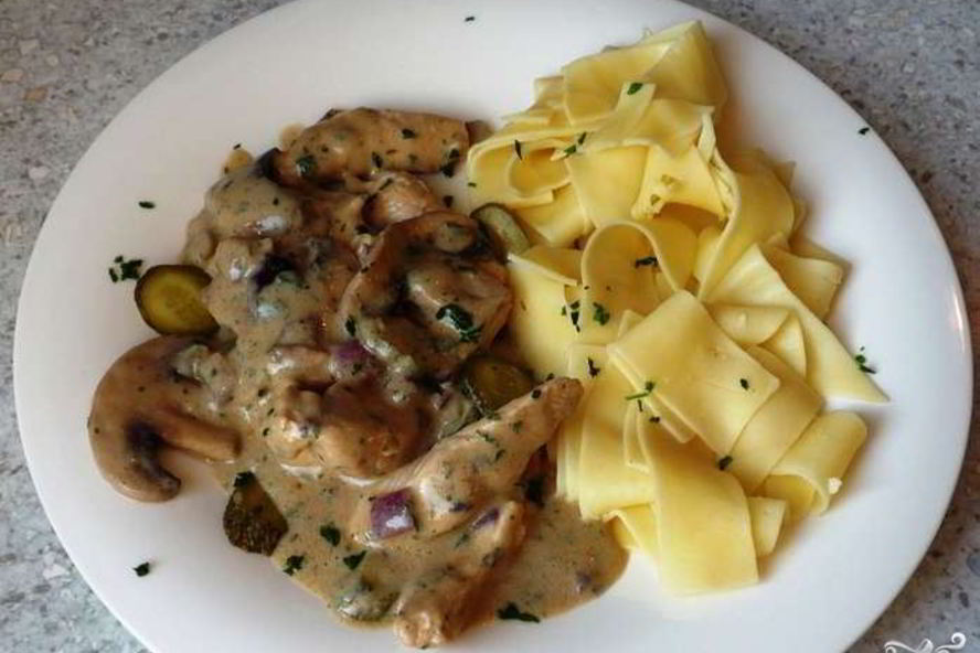 Рецепт азу из индейки со сметаной