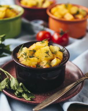 Азу по-татарски в горшочках