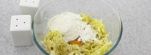 драники с колбасой. Шаг 4