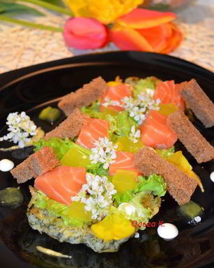 Лосось на картофельном дранике