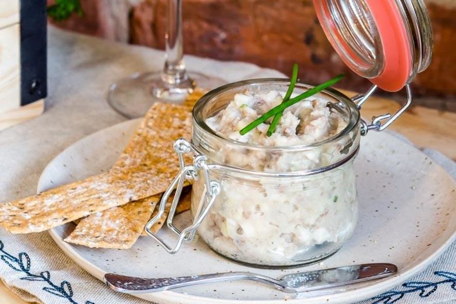 Рецепт форшмака с тостами