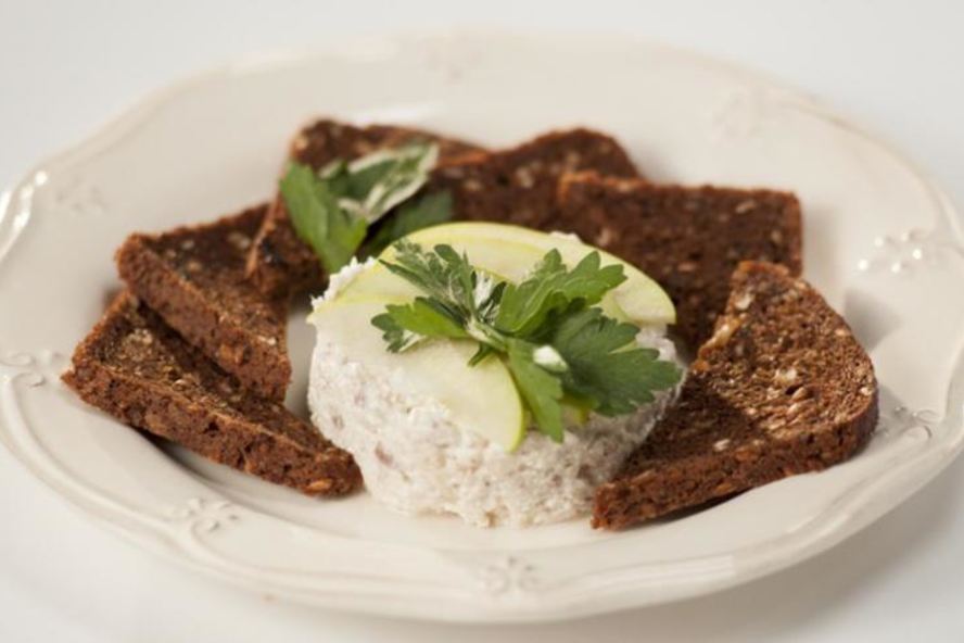 Рецепт форшмака с зерновым хлебом