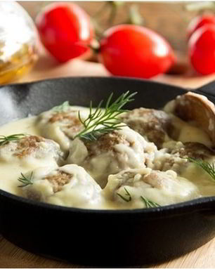 Фрикадельки с кукурузной крупой