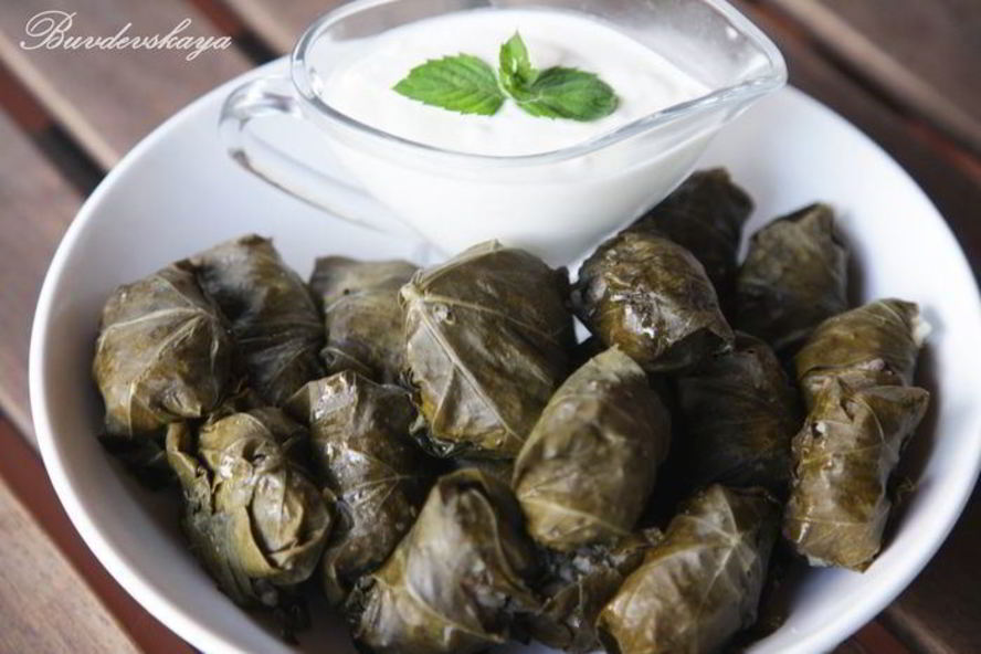Рецепт ароматной долмы с мацони
