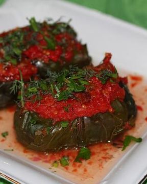 Голубцы из свекольной ботвы с булгуром