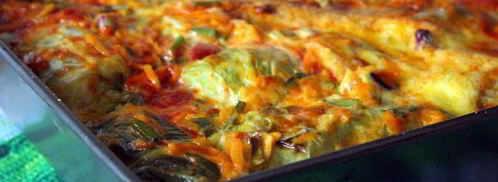 летние голубцы, запеченные в сметанно-томатном соусе. Шаг 12