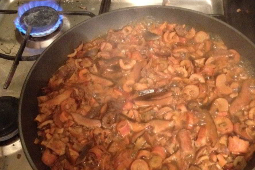 Рецепт рыжиков, жареных со сметаной