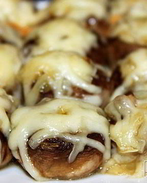 Шампиньоны, запеченные с сыром